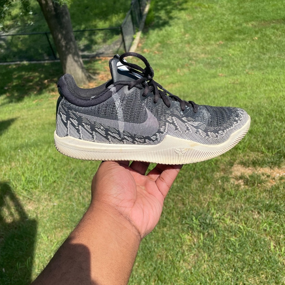 Nike Kobe mamba rage “anthracite” size 8 check description.